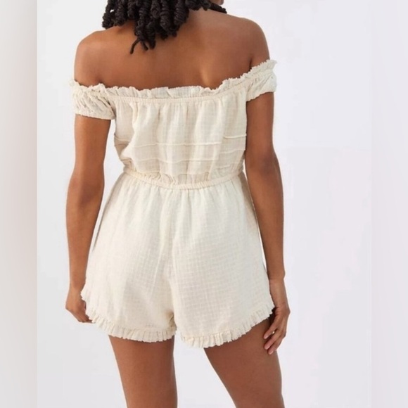 COPY - UO Evie Off-The-Shoulder Check Romper Urban Outfitters NWOT - Picture 3 of 7